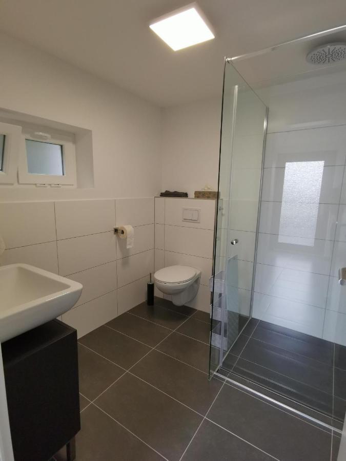 Moderne Wohnung Mit Terrasse Und Eigenem Zugang. Remscheid Kültér fotó